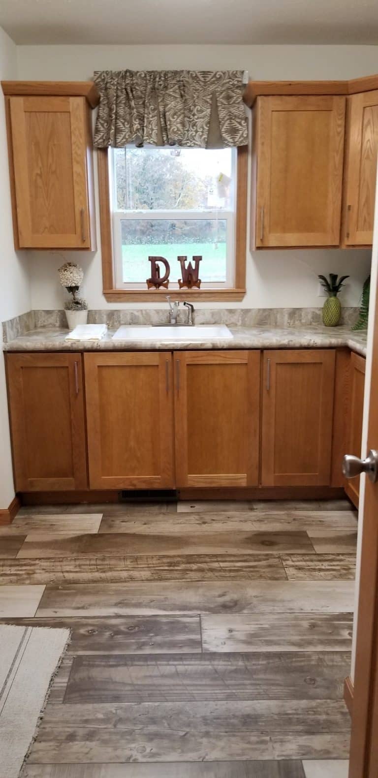 Commodore Willowood RX842A Jackson Utility Room D&W Homes