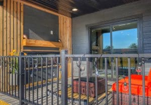 Jackson Millenian Back Porch